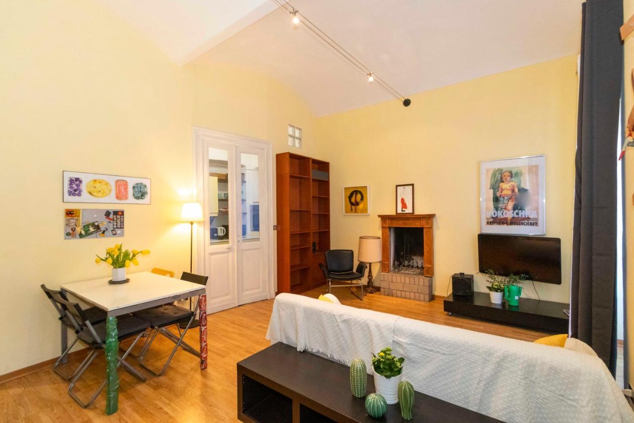 Porta Nuova & San Salvario Roomy Flat Торино Екстериор снимка