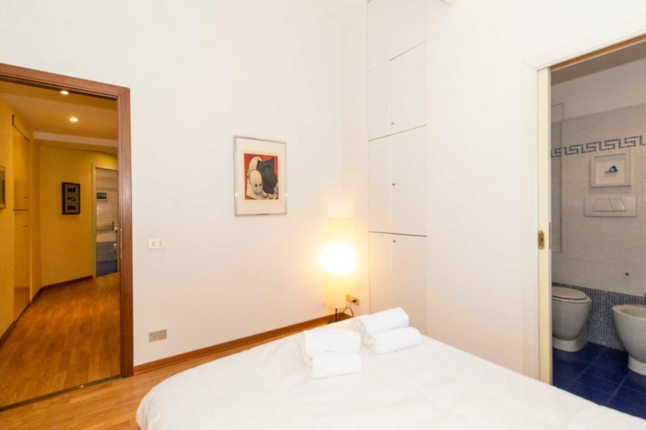 Porta Nuova & San Salvario Roomy Flat Торино Екстериор снимка
