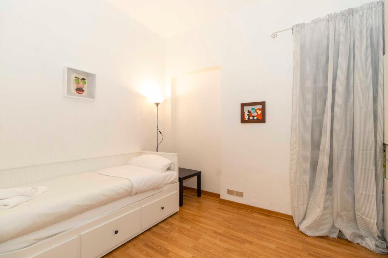 Porta Nuova & San Salvario Roomy Flat Торино Екстериор снимка